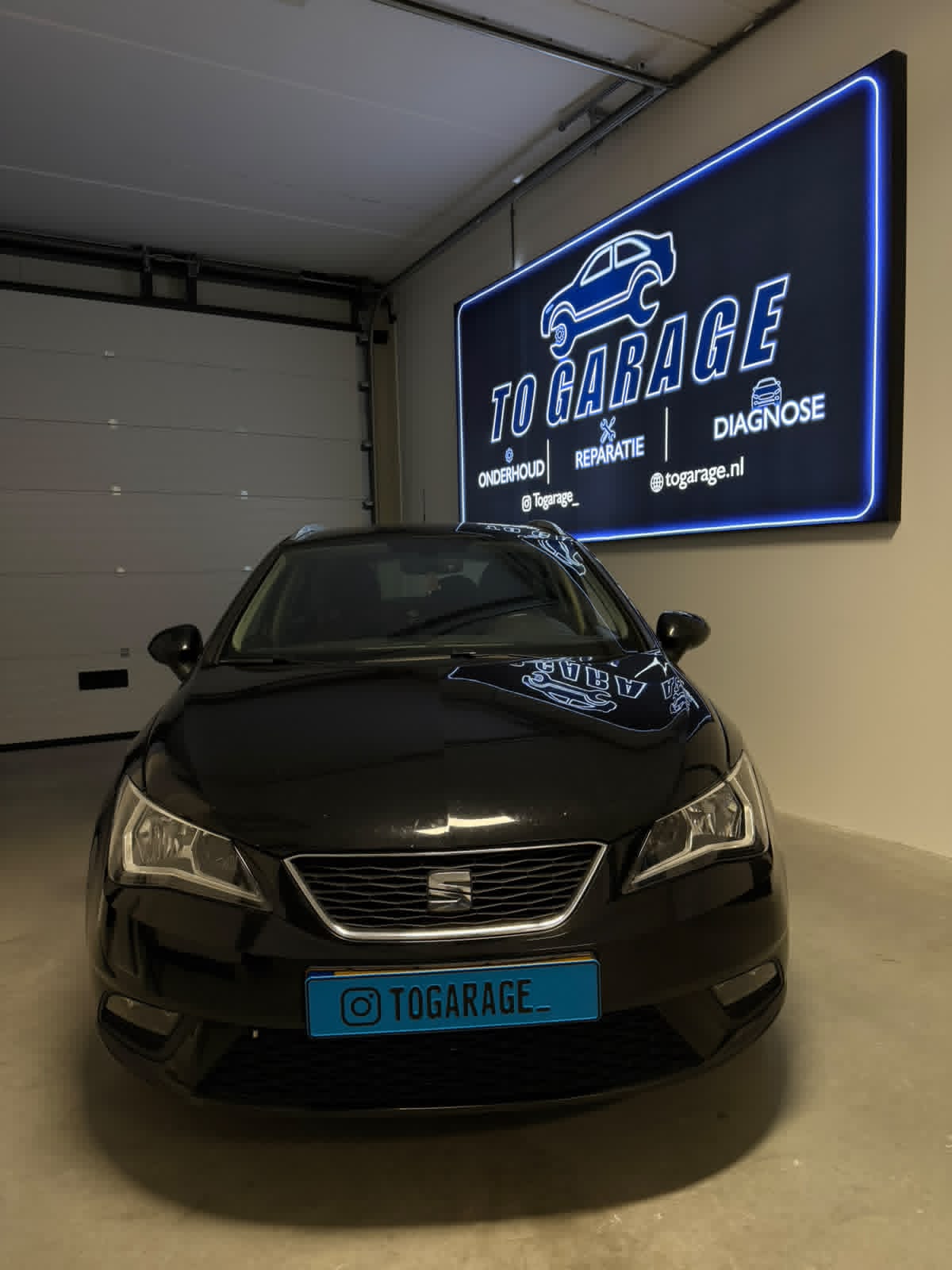 SEAT in de nieuwe werkplaats van TO GARAGE